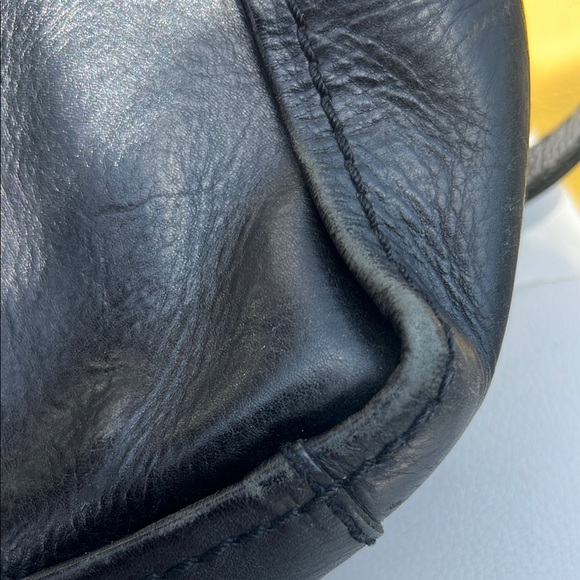 Madewell Black Leather Tote Bag with Vintage Look - Picture 4 of 8